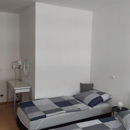 Neu! Ferienwohnung In Erfurt Buitenkant foto