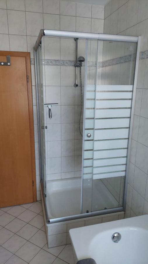 Neu! Ferienwohnung In Erfurt Buitenkant foto